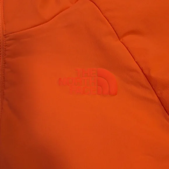 North Face lightweight puffer jacket - Picture 2 of 10
